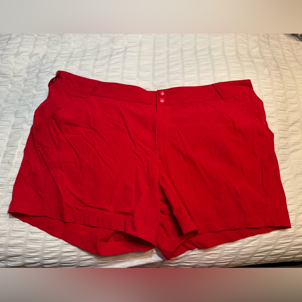 Columbia red shorts